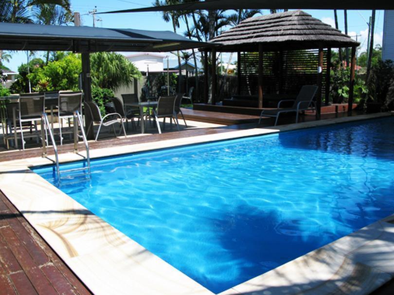 Country Plaza Motor Inn Mackay Exterior foto